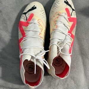 Puma Cream and Pink Athletic Cleats